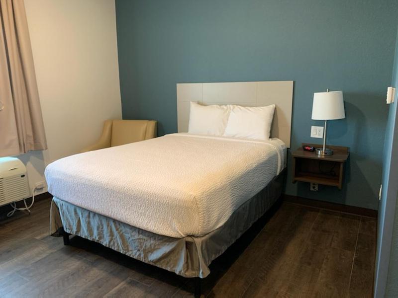Candlewood Suites Pecos By Ihg Eksteriør billede