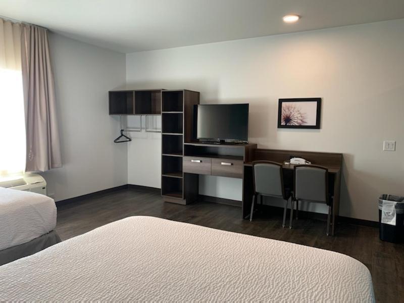 Candlewood Suites Pecos By Ihg Eksteriør billede